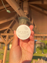 Load image into Gallery viewer, Isla