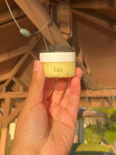 Load image into Gallery viewer, Isla